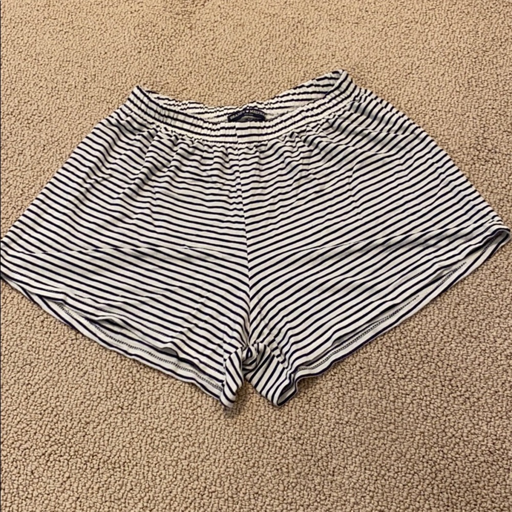 Brandy Melville flowy shorts